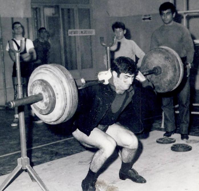 Ciannameo nell'esercizio di "squat" con Kg. 170