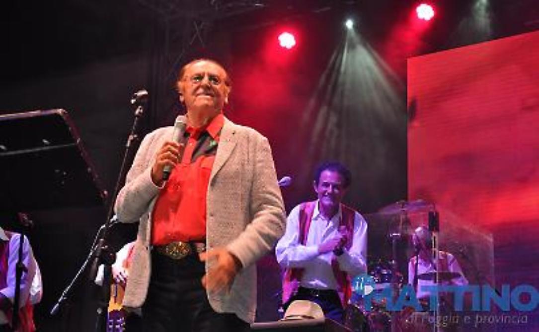 Renzo Arbore (Foggia), cantante