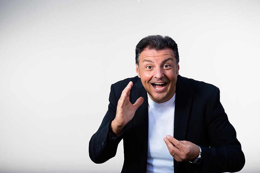 Claudio Lauretta (Novi Ligure), Comico e imitatore