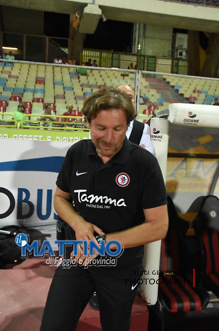 Stroppa in maglia rossonera