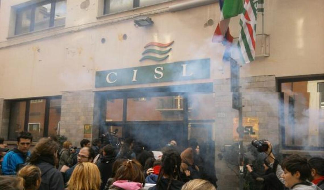 Danni alle sedi Cisl di Roma, il sindacato foggiano esprime piena solidarietà
