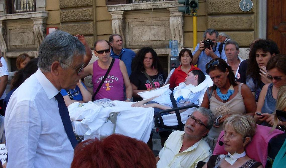 "Noi malati di Sla, senza respiratori, il 21 novembre ci lasceremo morire davanti al Ministero dell'Economia"