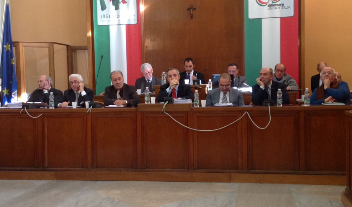 La Corte dei Conti chiede 1 milione 200 mila euro a 16 consiglieri comunali di Foggia del 2011
