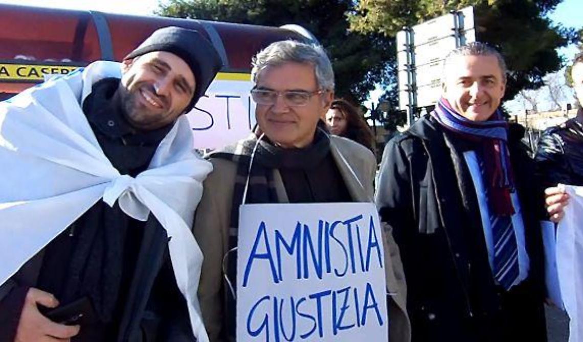 Gesù Bambino? Una bimba di 10 giorni che si trova rinchiusa nel carcere di Foggia