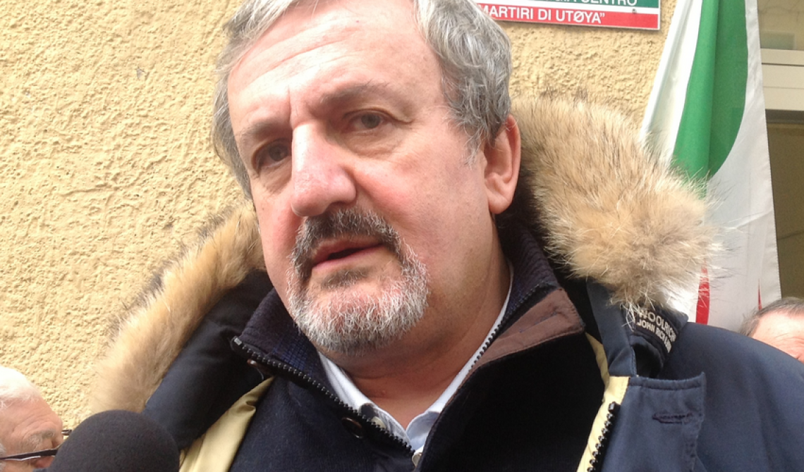 Emiliano Bulldozer: a Bari travolge Cuperlo e Civati e spiana un'autostrada a Renzi