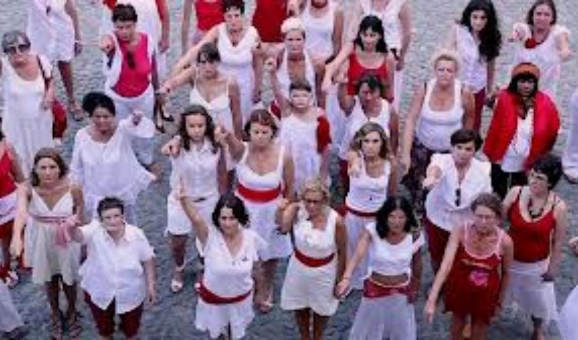 Foggia, questa sera in Mongolfiera donne contro la violenza 