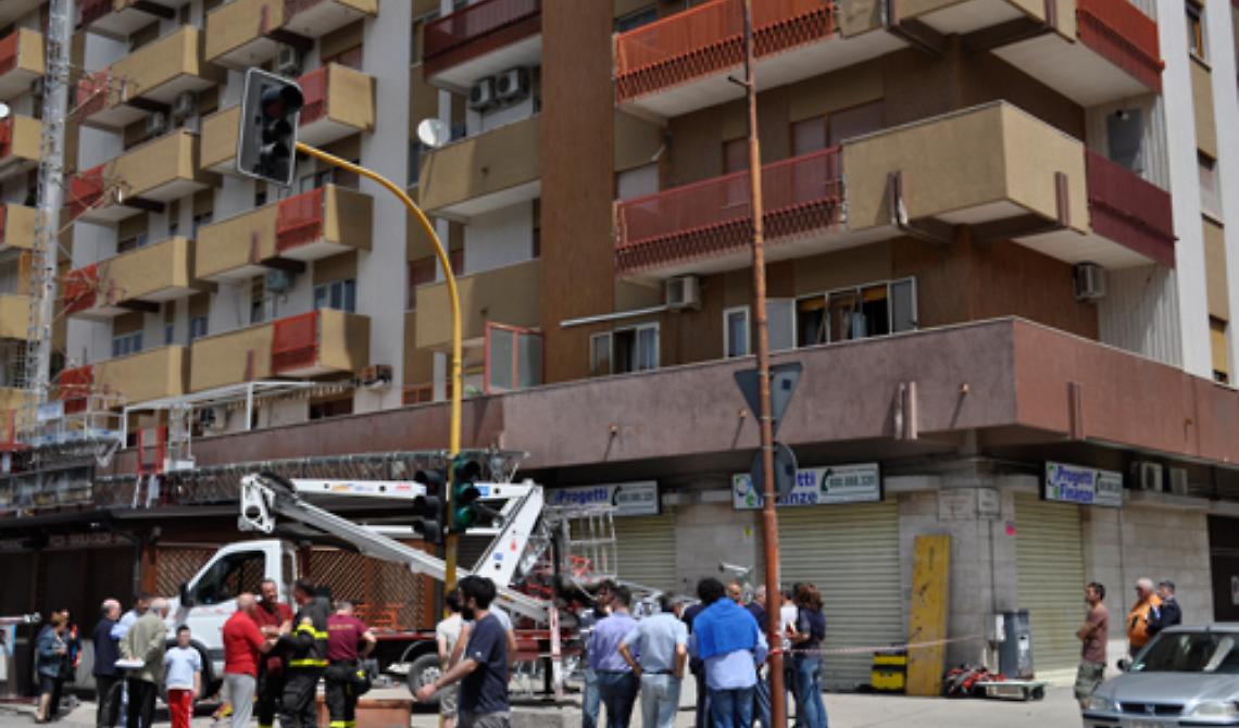 Foggia, crolla ponteggio in via Telesforo: gravi due operai