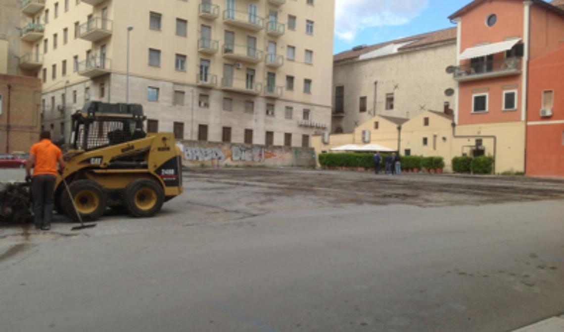 Parcheggi, Arcuri converte "La Maddalena"