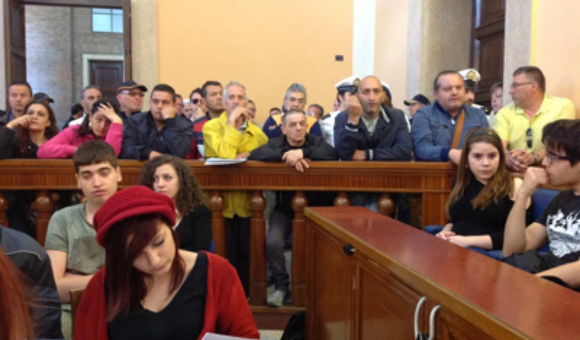 Lavoratori del verde, in Consiglio va in scena la protesta