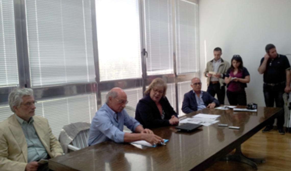 Sanità nel caos, oggi protesta a Bari per i laboratori di analisi a rischio chiusura
