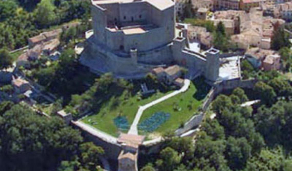 Costanza e Azzurrina: i due fantasmi della bellissima Rocca malatestiana di Montefiore