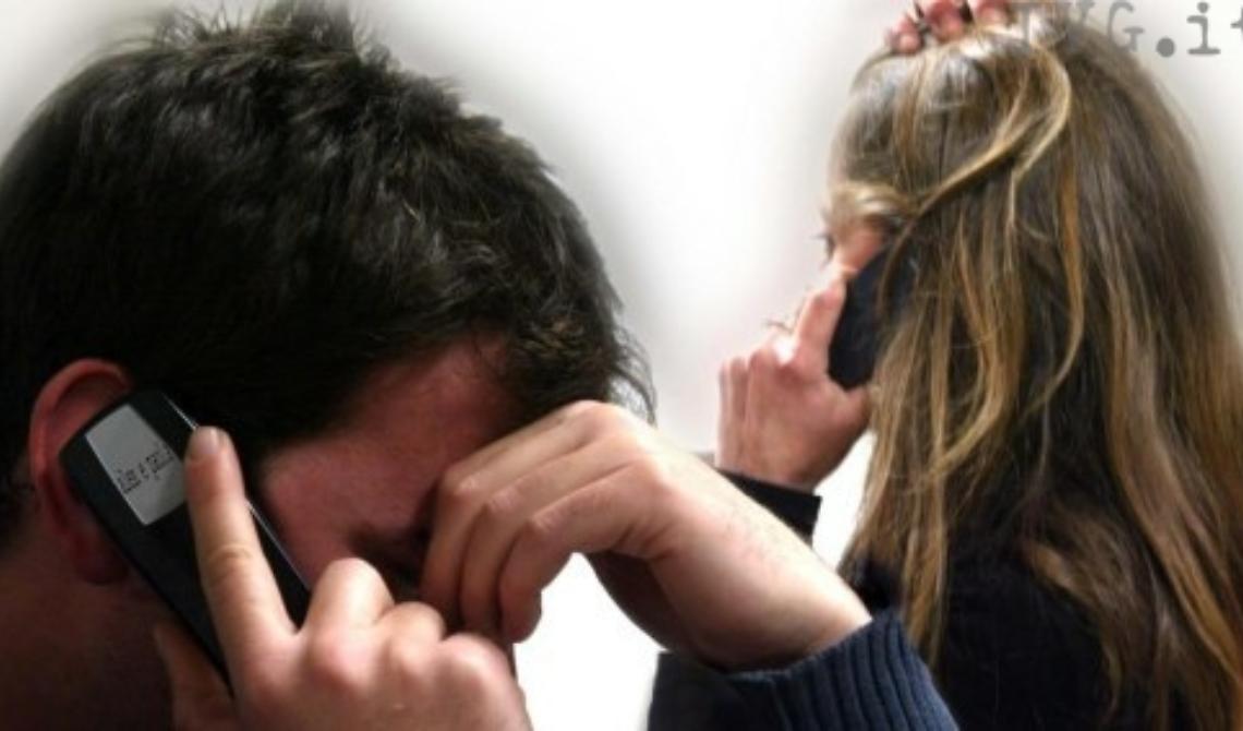 Con un coltello puntato alla gola minaccia il figlio: divieto di avvicinamento alla famiglia per giovane mamma foggiana 