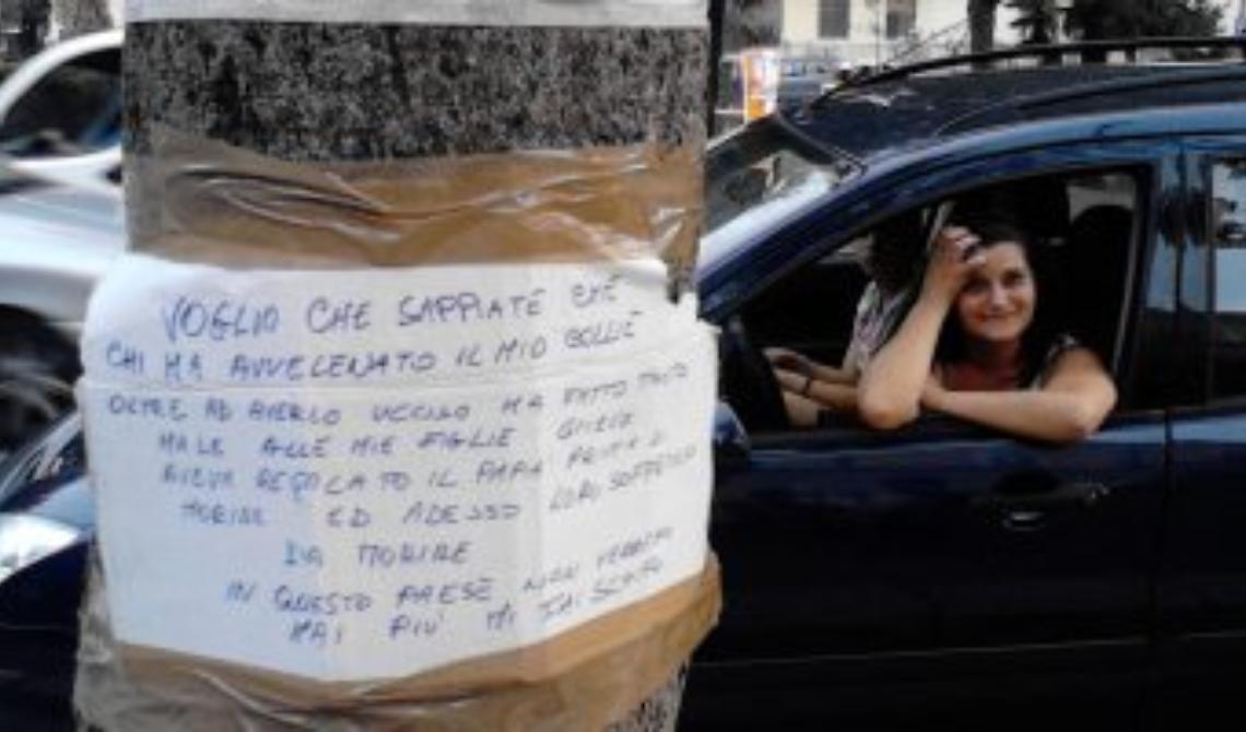 In vacanza a San Marco, ma le uccidono il cane