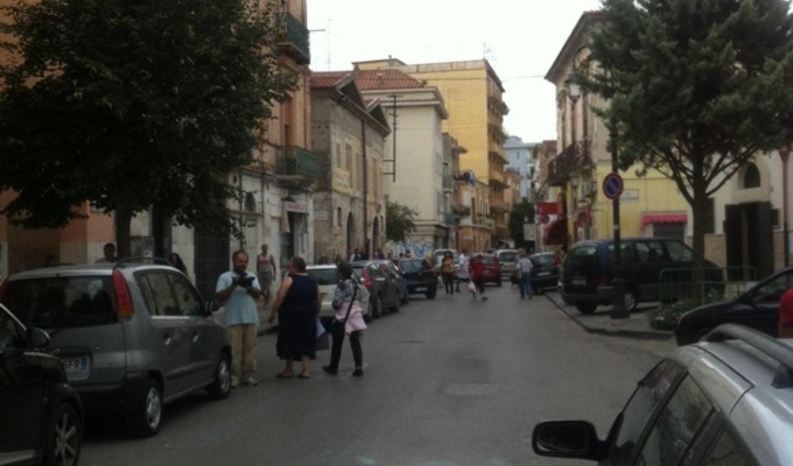 Far west Foggia: aggrediscono un ragazzo e gli incendiano la porta di casa