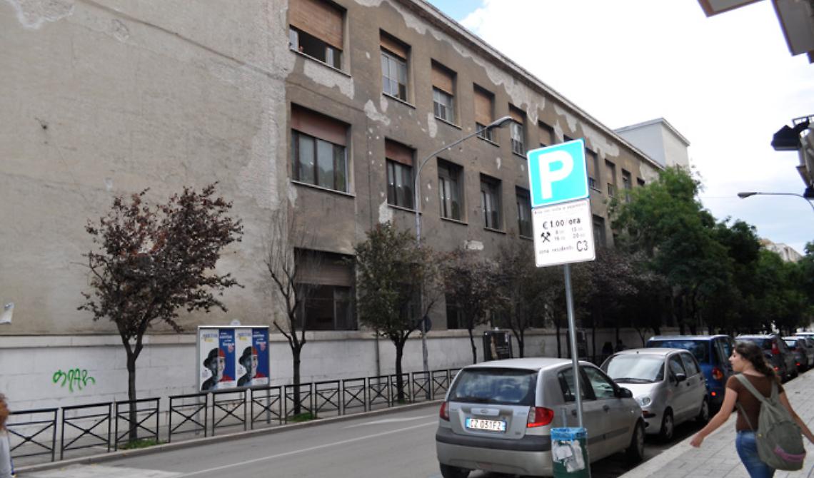 Il Poerio costretto ai doppi turni, la Provincia se ne infischia