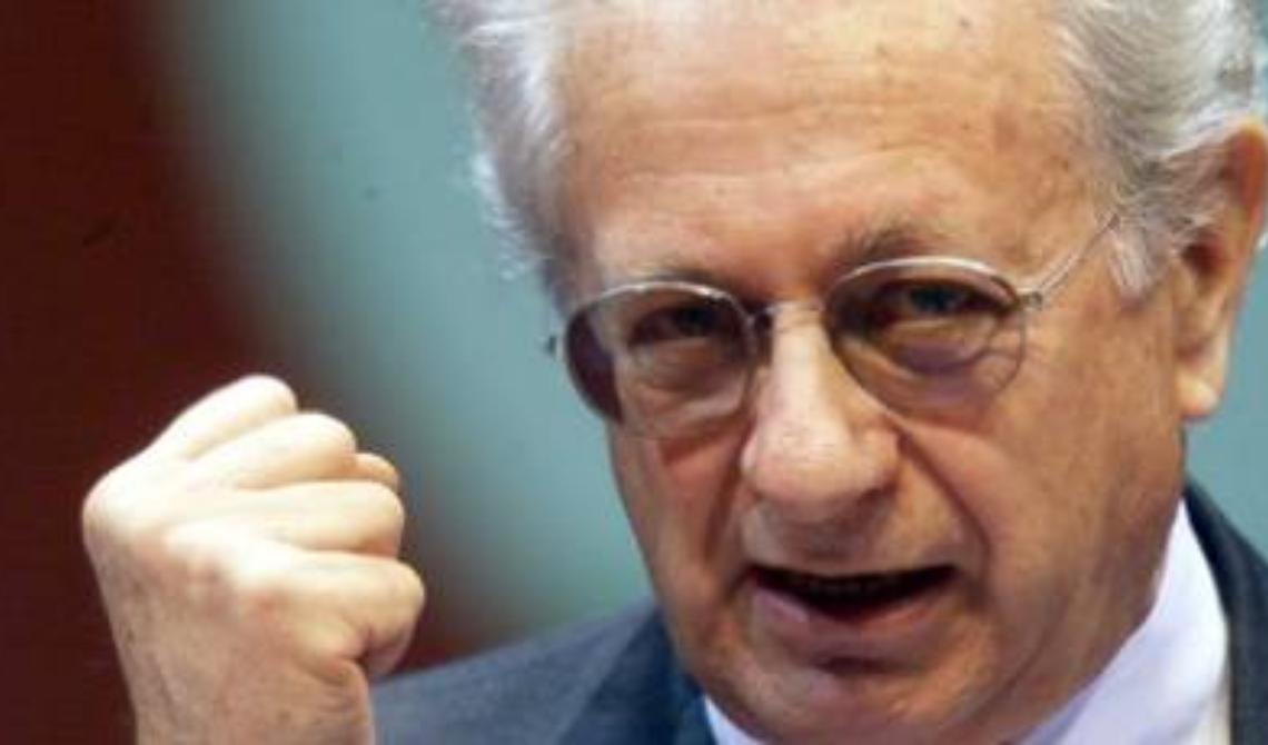Contrordine, compagni: «Il segretario provinciale sarà eletto in base ai delegati»