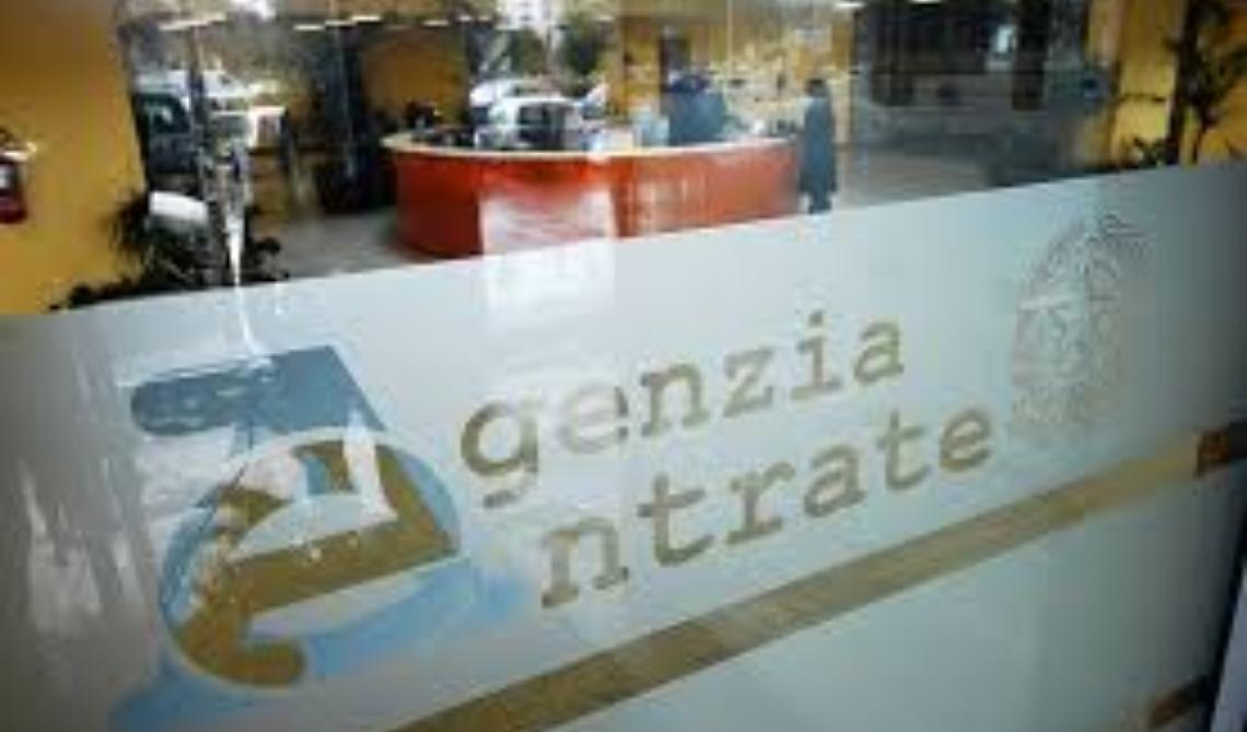 Molti lucani restituiscono gli 80 euro a Renzi