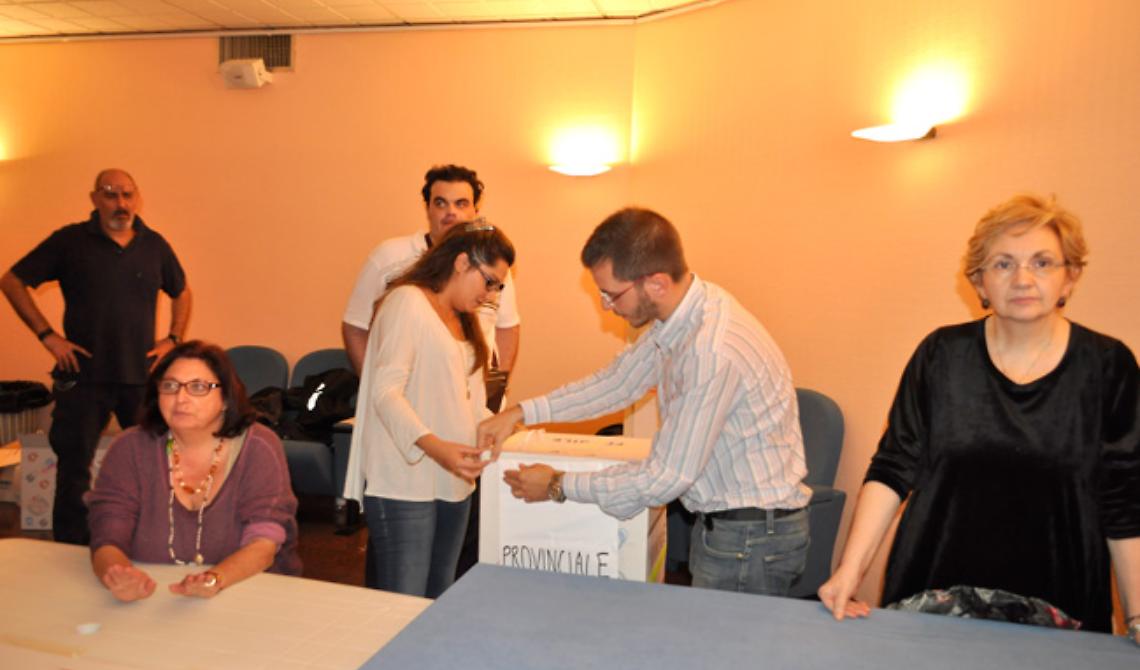 Congressi, a Vieste il Pd rema contro