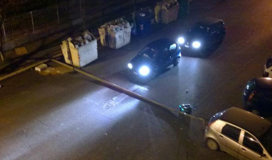 Foggia, cade palo della luce in Via Ciano: poteva essere una strage 
