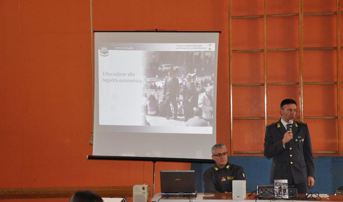 A scuola di “Educazione alla legalità economica” 