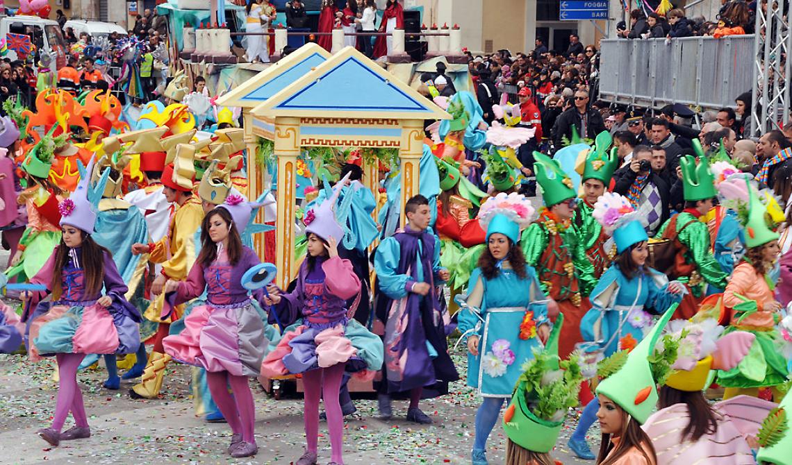 Manfredonia, va per le piazze il grande spettacolo del Carnevale