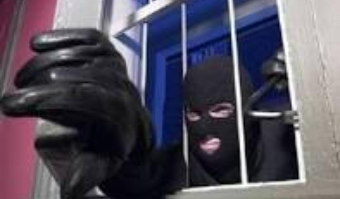 Rapina con sequestro: i malviventi conoscevano la villa