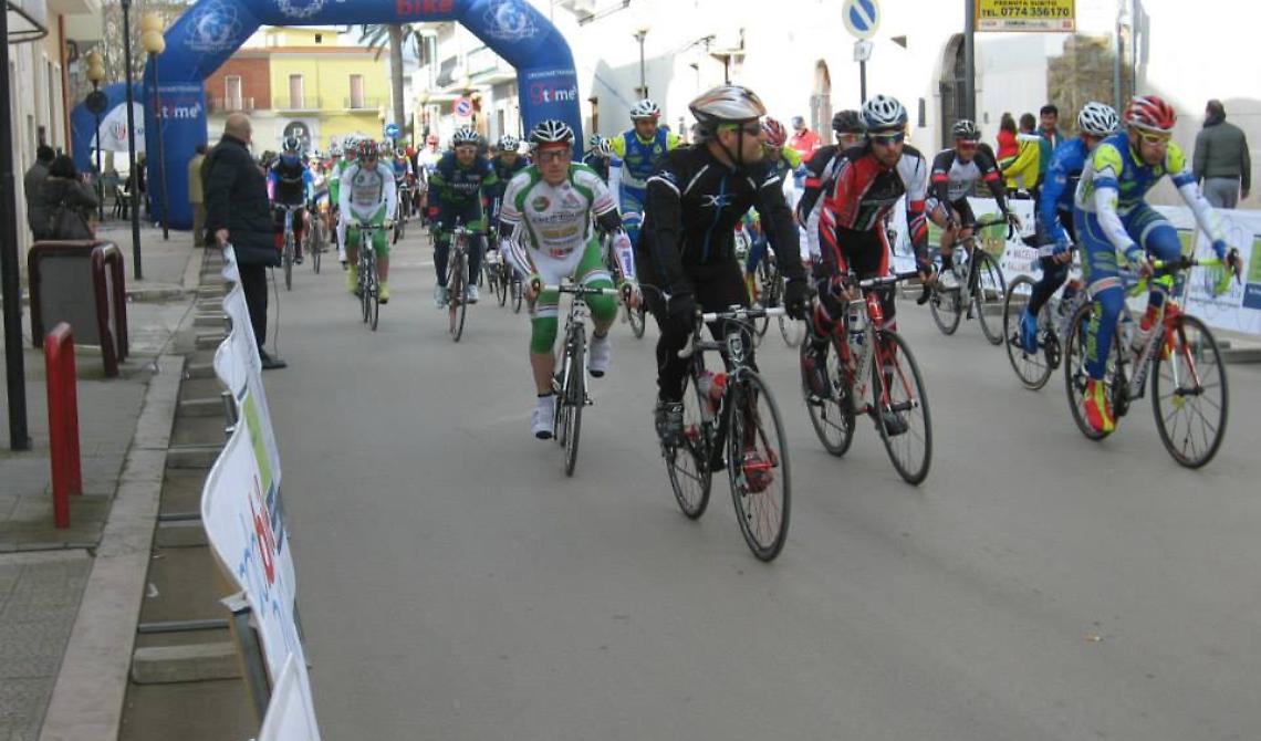 Le "Tre Province" esaltano la pedalata di Antonio Borrelli