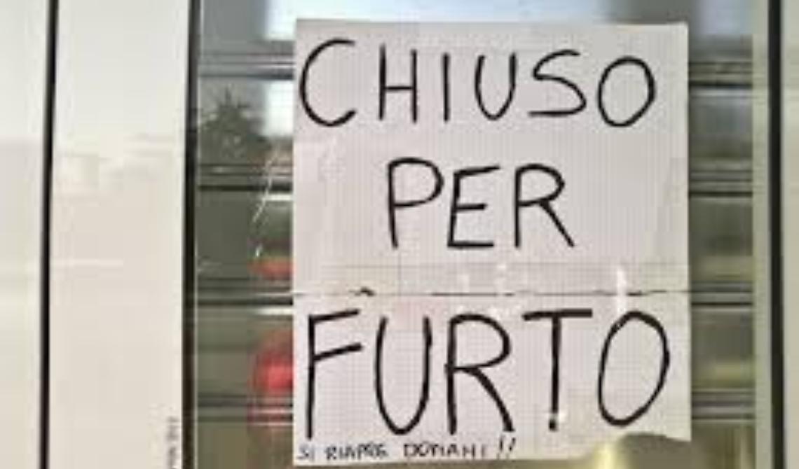 Foggia, la città dei furti: due colpi in un giorno