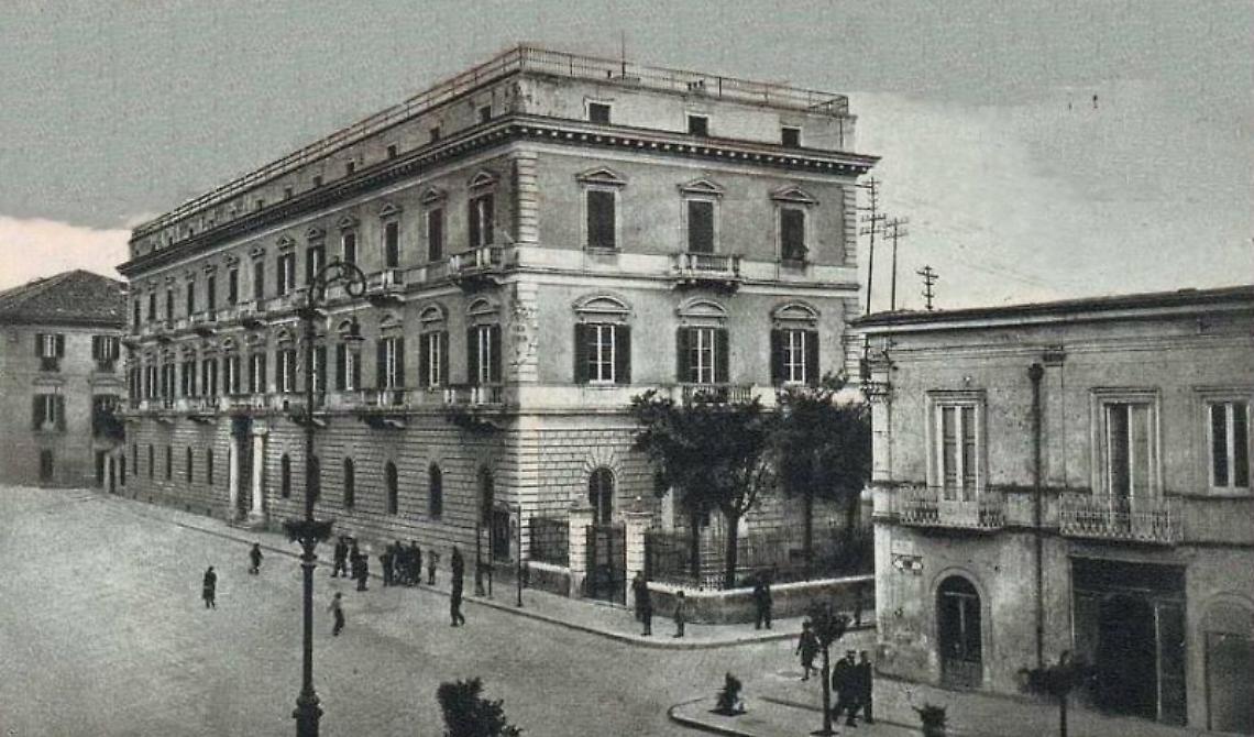 Oggi, 13 Aprile 1971, si inaugura la nuova Caserma dei Vigili Urbani di Foggia