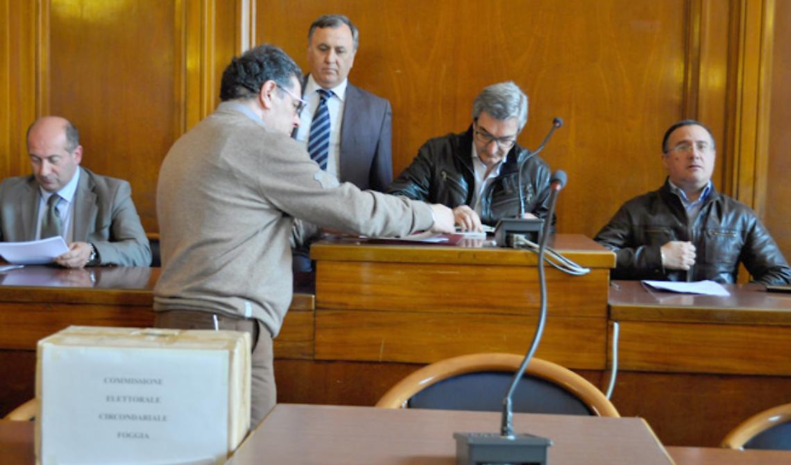 Foggia, candidati e liste alle comunali "tirati" a sorte
