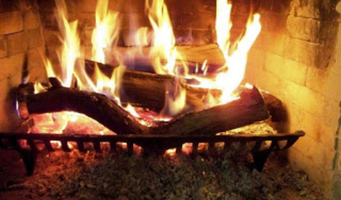 Dai racconti attorno al fuoco alle litanie dei social