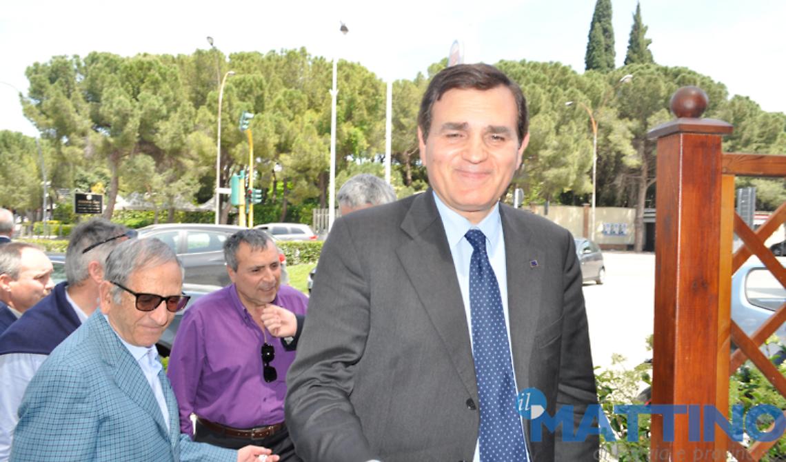 Forza Italia affonda ma Patriciello resta a galla: l'isernino fa fuori anche la lucerina Barbara Matera