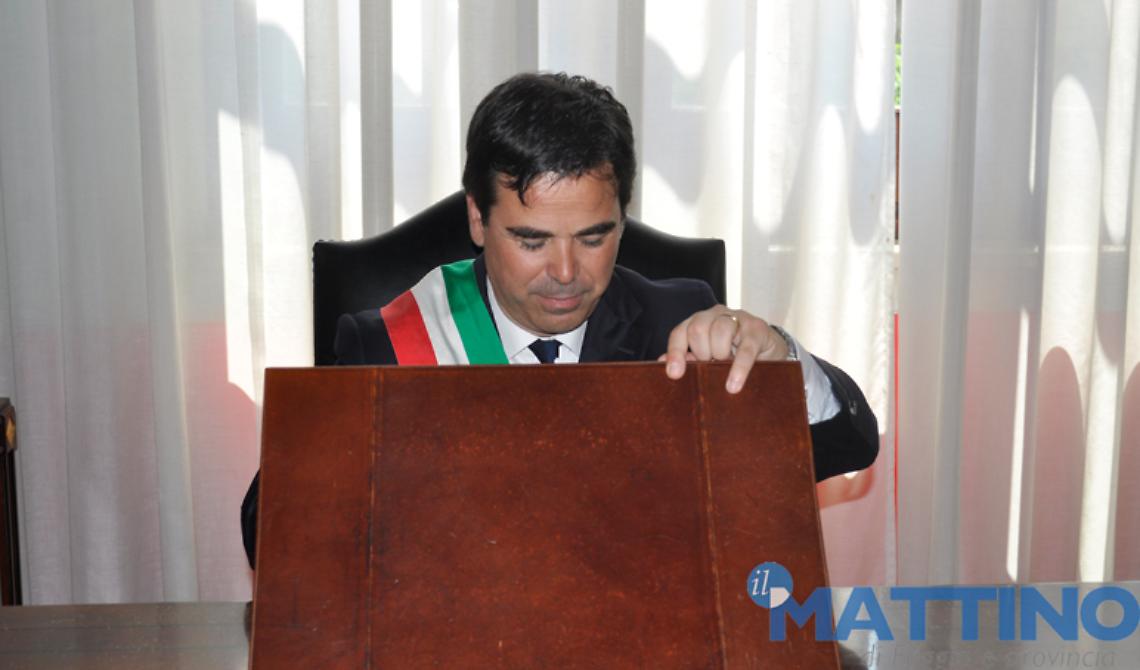 Bambole non c'è una lira, ma Landella riesce a tirare fuori dal cilindro 75milioni di euro da investire