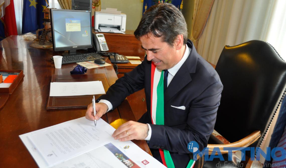 "Festa della birra", il sindaco Landella fa divieto di bere "bionde" in vetro 