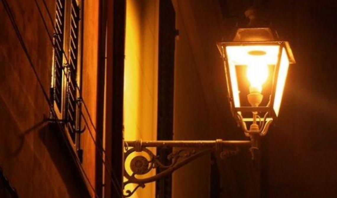 Landella fa luce nei quartieri settecenteschi, presto un numero verde e una app per dialogare col Comune
