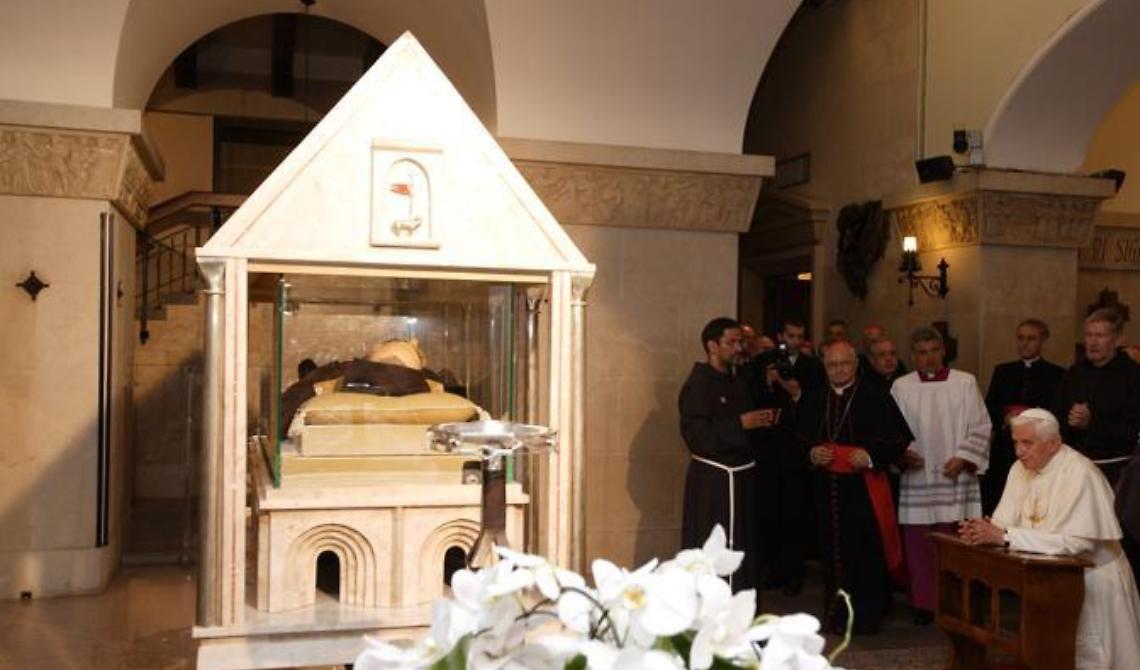 Oggi, 21 Giugno 2009, la visita di Papa Benedetto XVI a San Giovanni Rotondo sulle spoglie di San Pio
