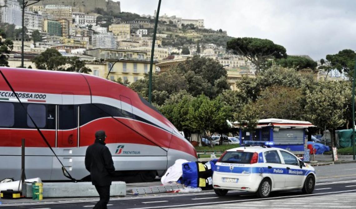 Due ore di ritardo per l'Antimafia a Foggia: il treno su cui viaggia travolge pedone a Caserta
