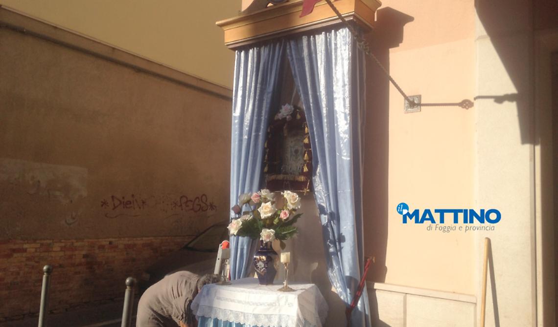 L'altarino dove oggi la Madonna dei Sette Veli si ferma per "ricordare" la sua apparizione