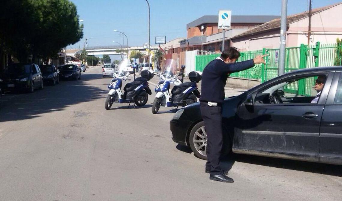 Via San Severo: secondo giorno di protesta dei residenti dei container