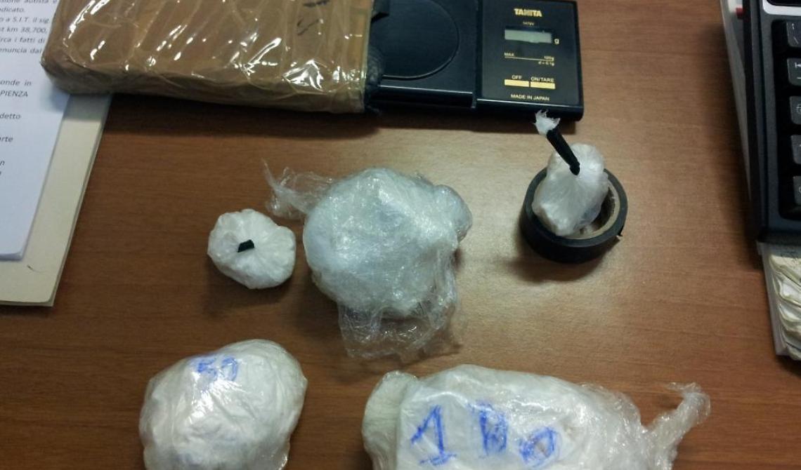 Foggia, fermato con 18 dosi di cocaina: arrestato 