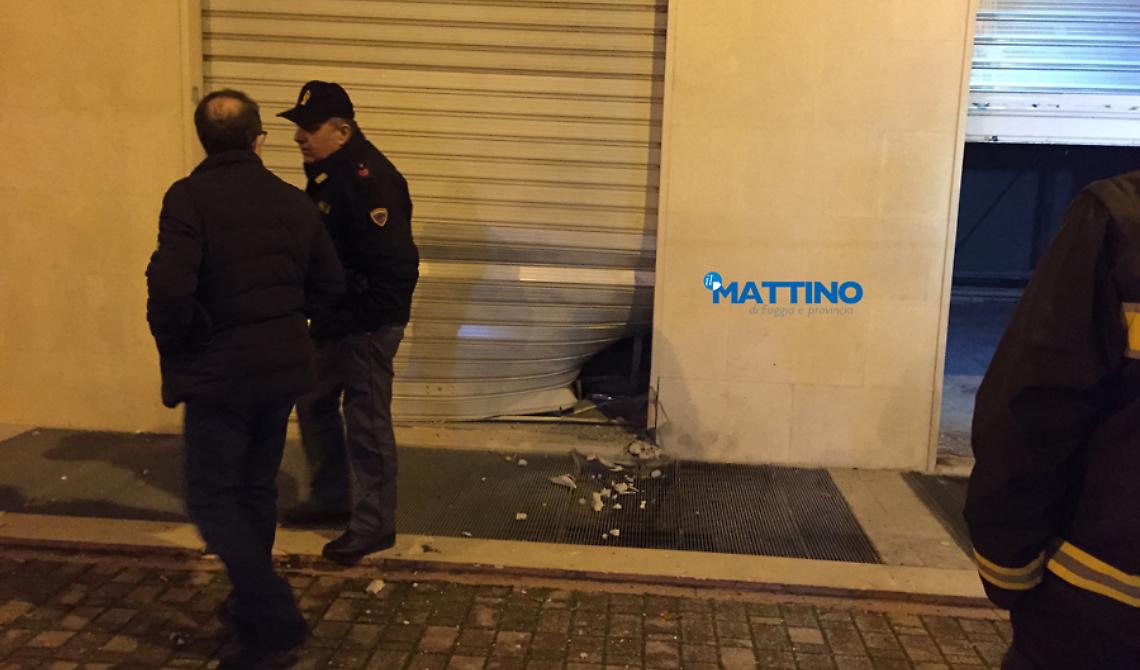 Bomba al palazzo Trisciuoglio, i nuovi ristoratori Leonardo e Gina: «Un avvertimento malavitoso che non ci riguarda»