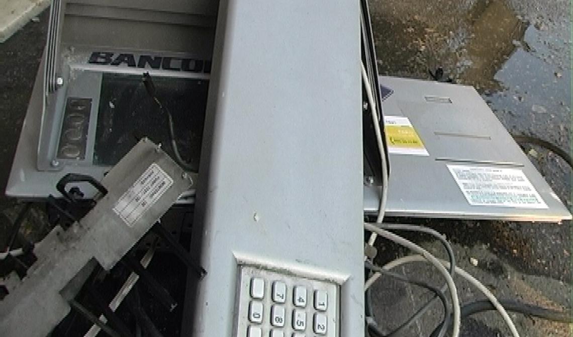 Ascoli Satriano: esplosivo in bancomat, assalto al Banco di Napoli