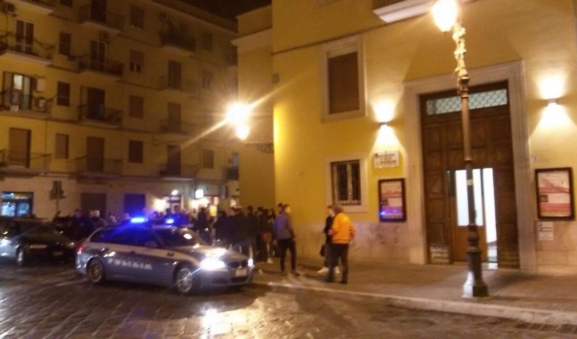 Conservatorio: esplode grosso petardo, paura in città 