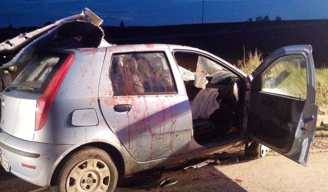 Incidente stradale: 5 giovani feriti lungo la Statale 16