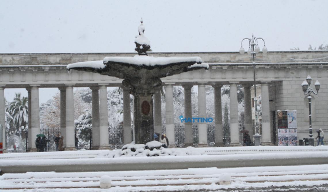 Buon Natale. Oggi, 25 dicembre 1983, Foggia si risveglia sotto 13 centimetri di neve. Una volta si festeggiava così