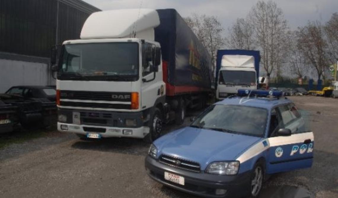 Polizia di Stato, rapina agli autotrasportatori: 14 arresti