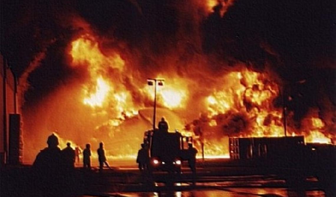 Incendio devasta il Ghetto di Rignano