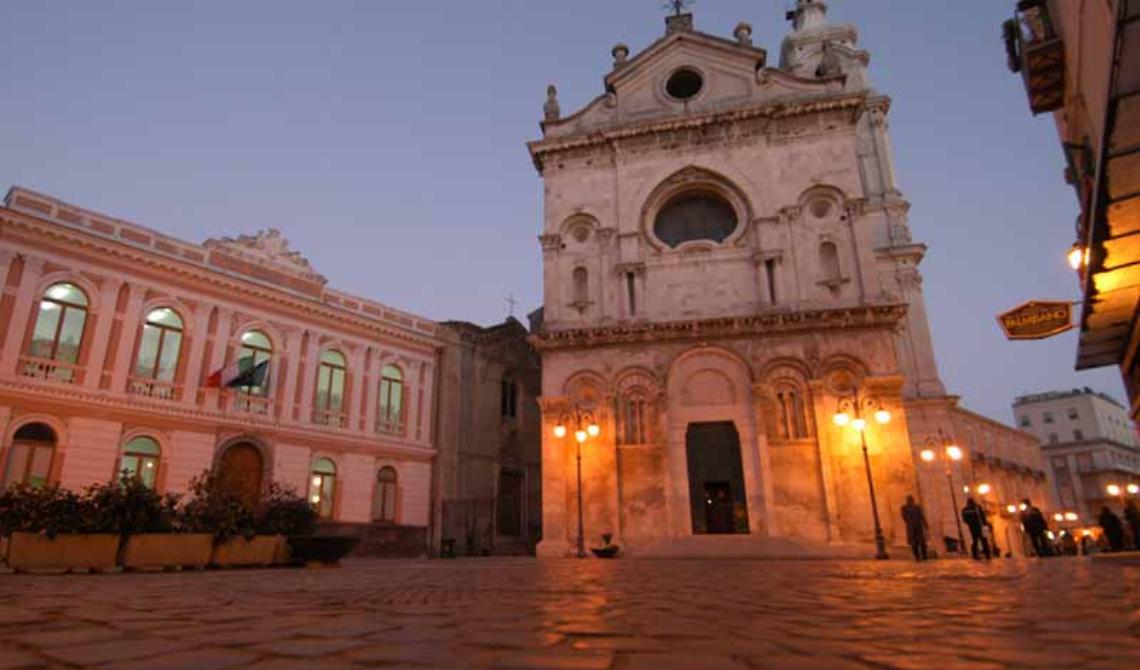 Piazza Mercato, giro di vite tra le "Cicchetterie" del centro storico