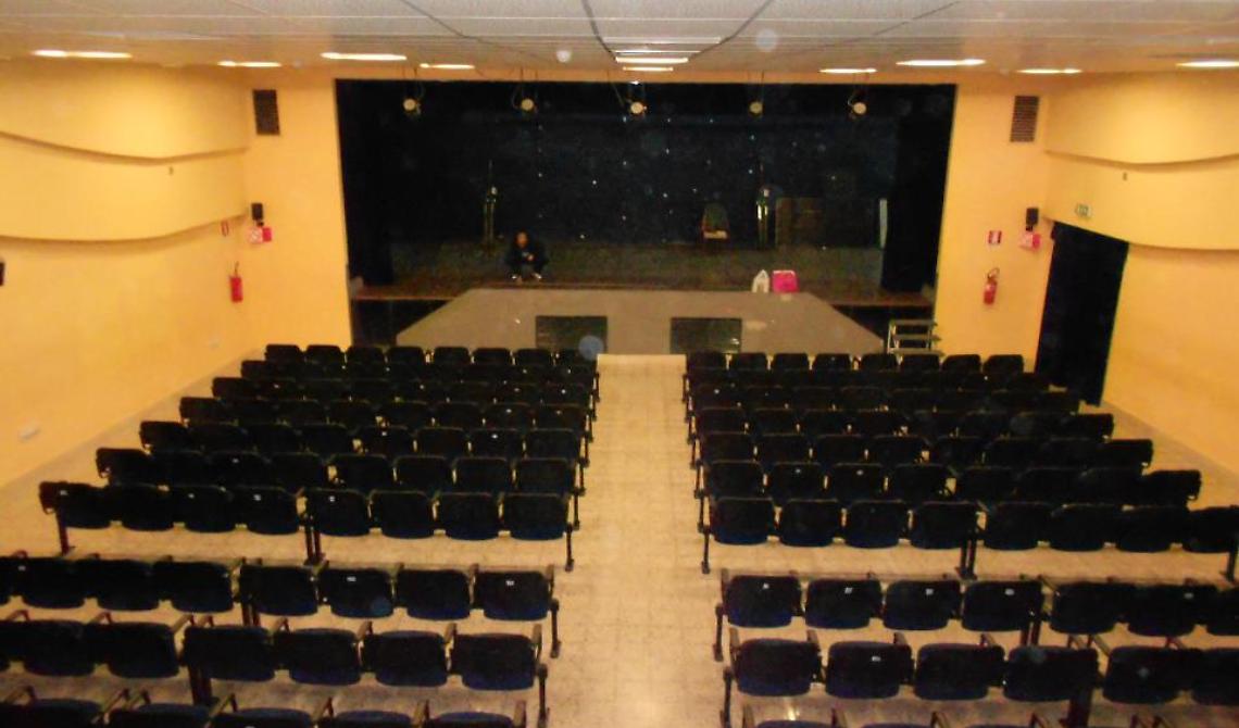 A Foggia “Quelli del Teatro…Auser” presentano “Non ti Pago” 