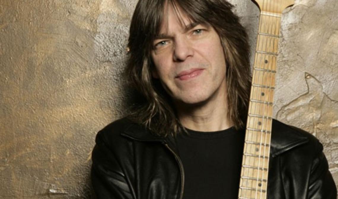 Il celebre chitarrista Mike Stern a Mattinata per una masterclass a numero chiuso